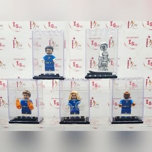 The Fantastic Four: First Steps Assembles Minifigures